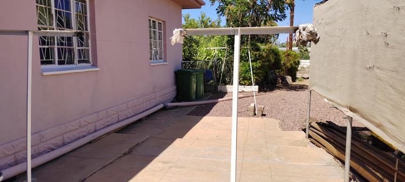 3 Bedroom Property for Sale in Kanoneiland Northern Cape